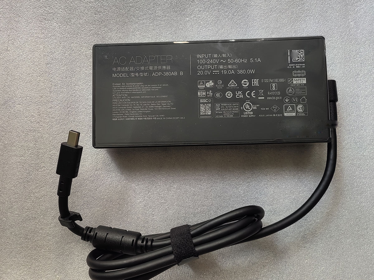 Pc Gaming Uk - NEUES 20V 19A Rechteck Conn 380W